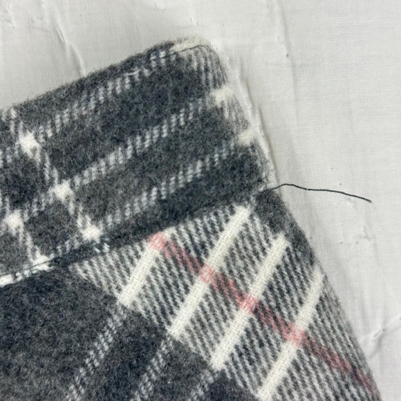 Forever 21 Grey Plaid Wool Blend Mini Skirt A-Line Grey Pink White Size M - Picture 7 of 8